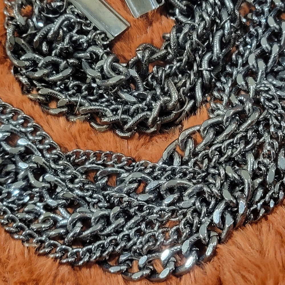 Express Silver Tone Chain Necklace And Bracelet Set - Picture 5 of 8